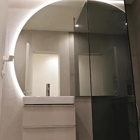 Milky Way I 2 Bedroom Rare Find In Aviatiei Bucharest
